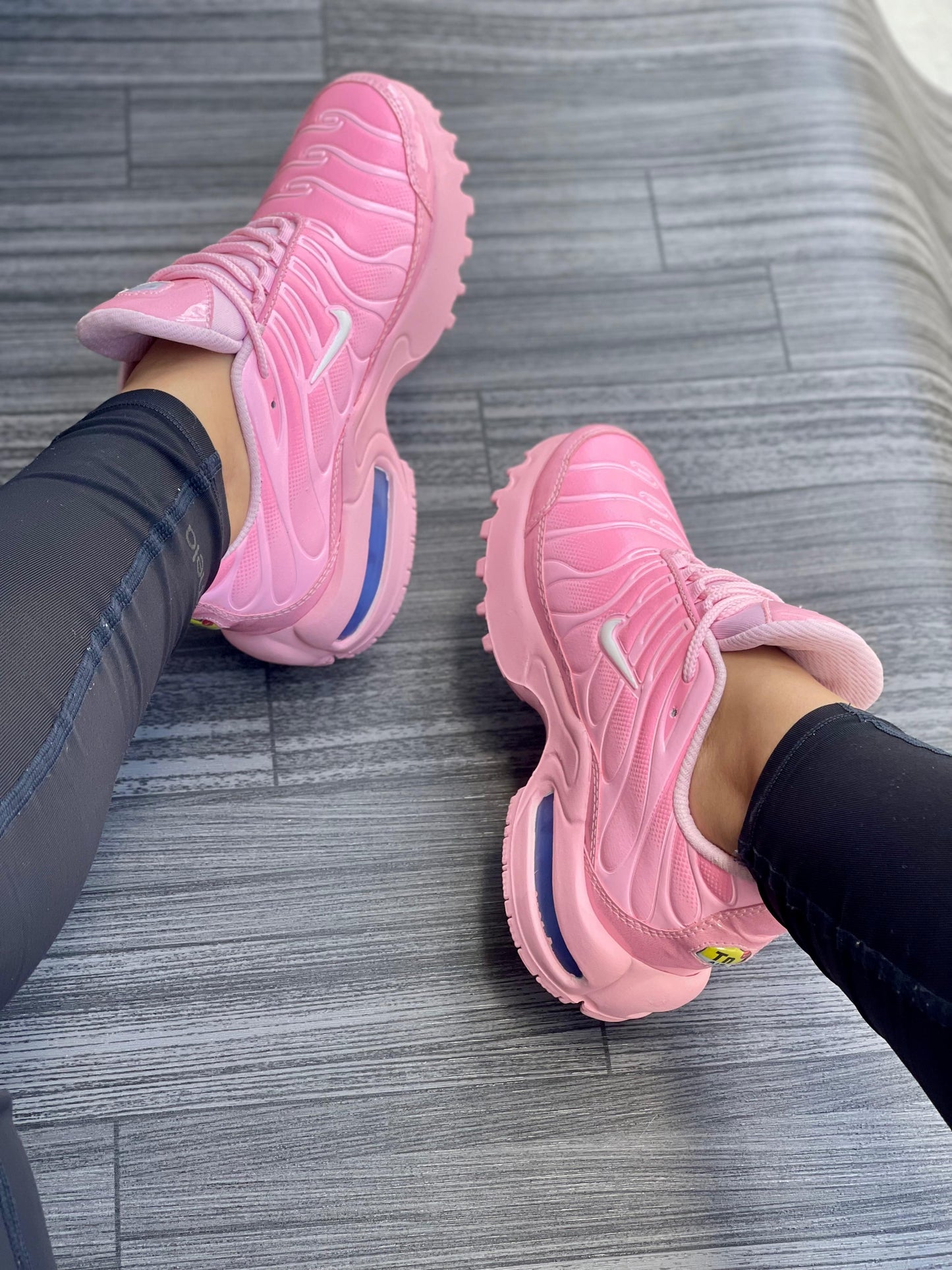 NIKE AIR TN MUJER