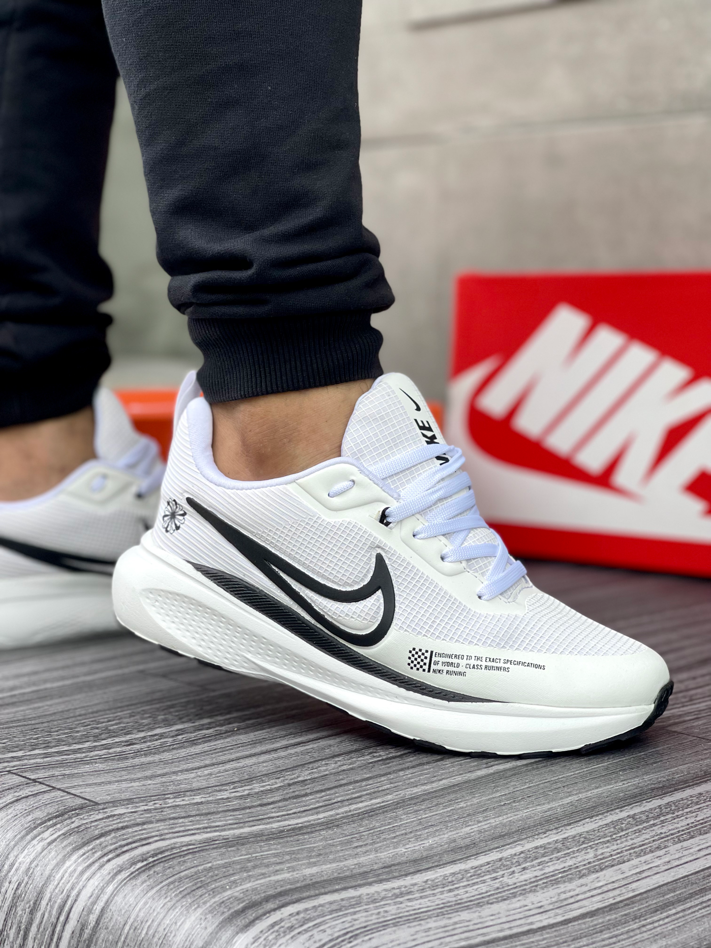 NIKE ZOOM SUELA ULTRALIVIANA