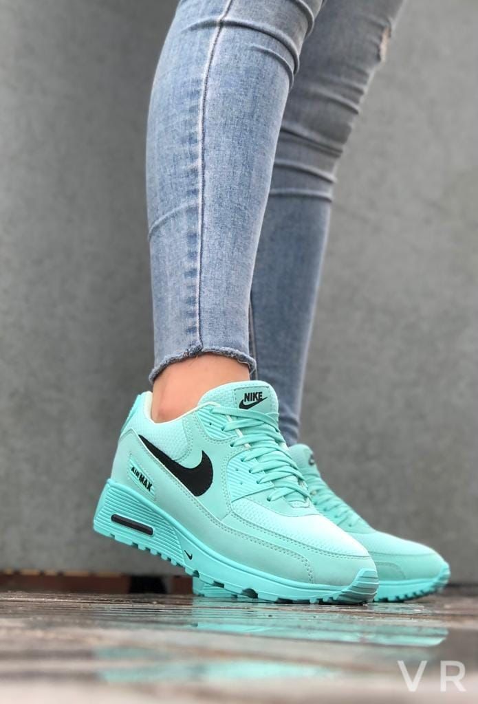 NIKE AIR MAX COLMENA