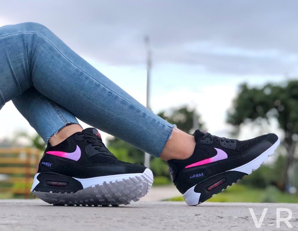 NIKE AIR MAX COLMENA