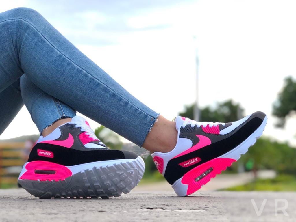 NIKE AIR MAX COLMENA