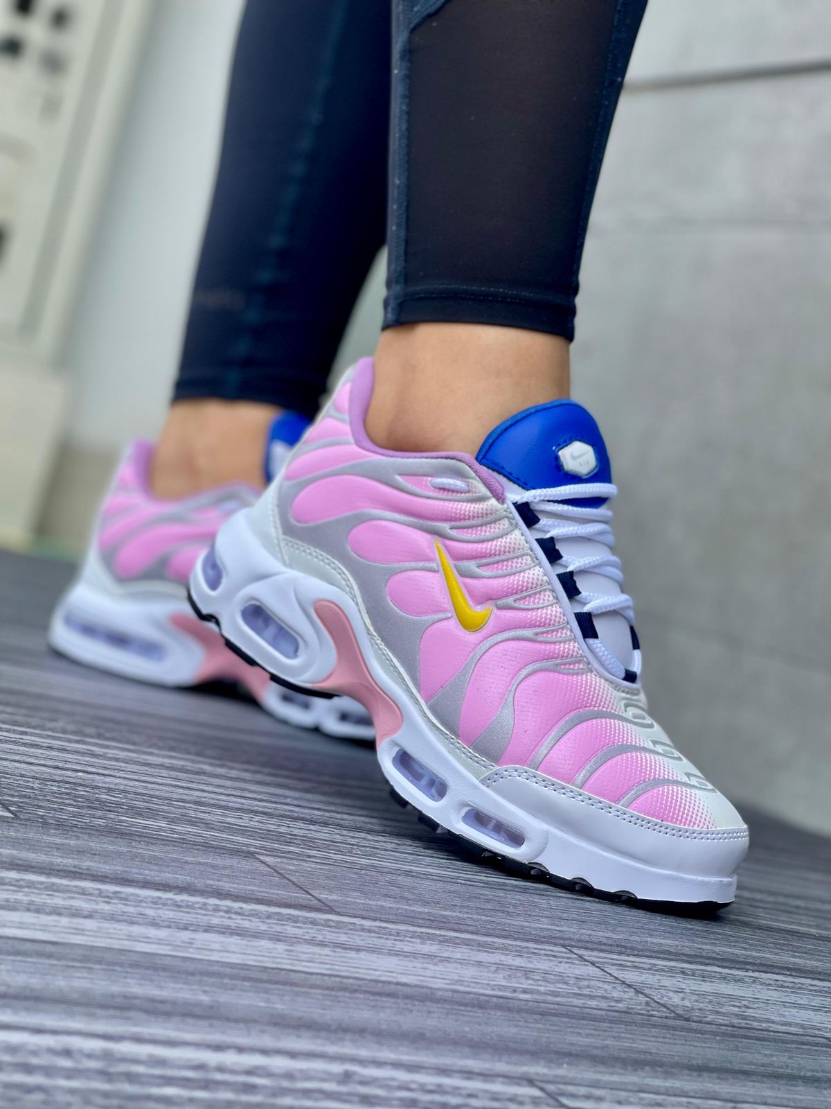NIKE AIR TN MUJER