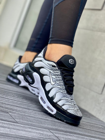 NIKE AIR TN MUJER